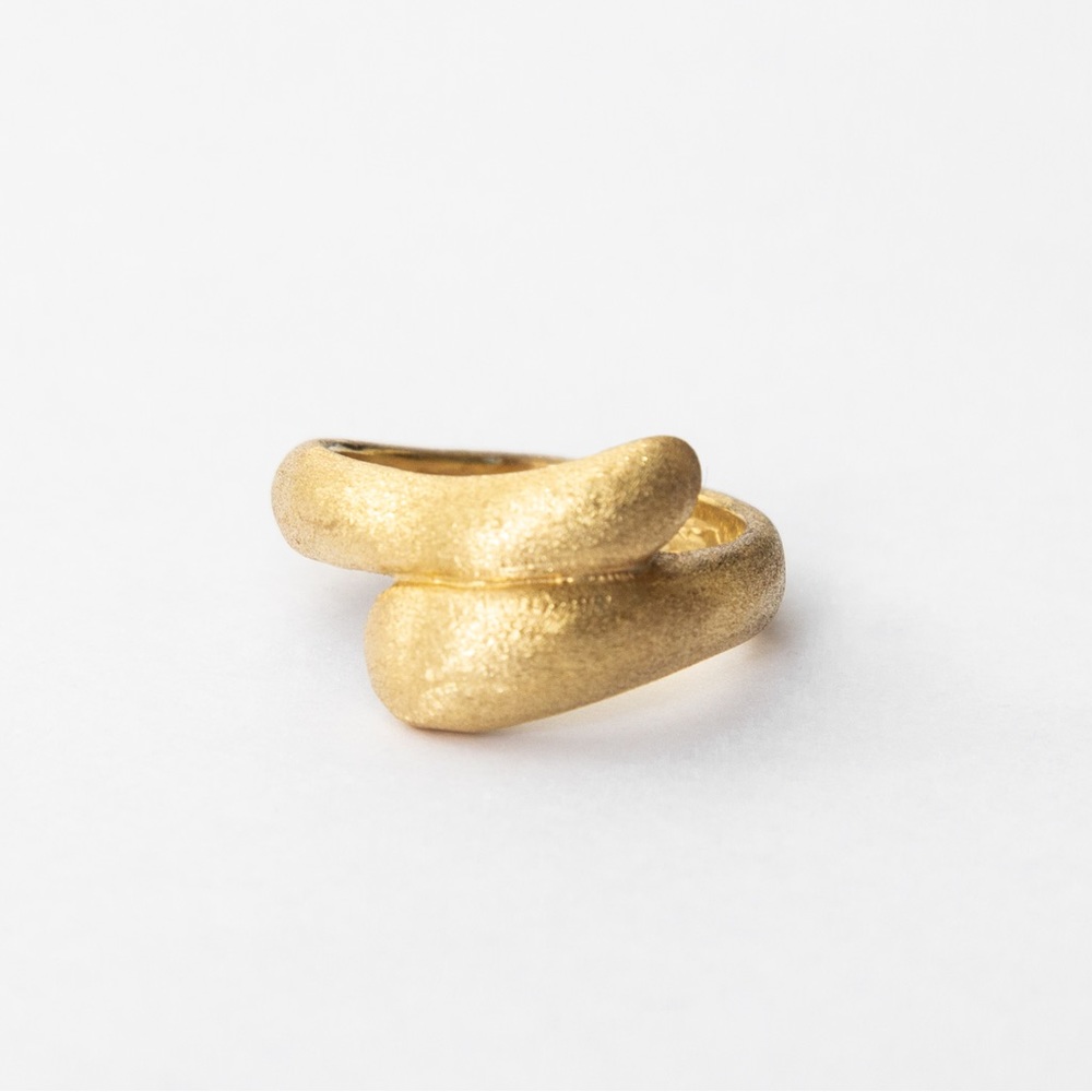 Italian gold tone sterling silver bypass ring satin finish Vicenza Silver 10